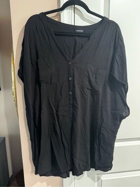 torrid Black Button-Front V-Neck Blouse